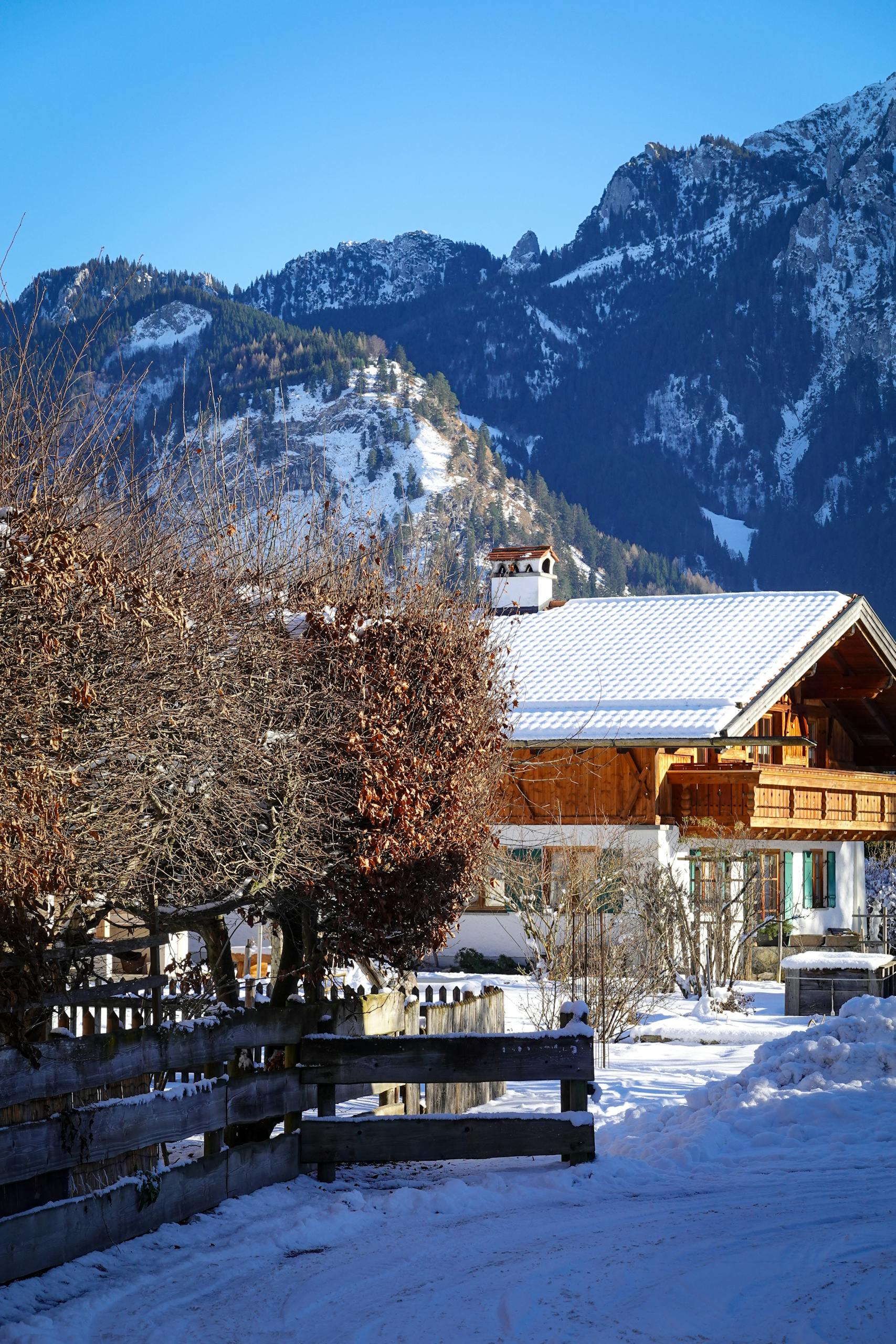 Free stock photo of alps, mountain hut, snow